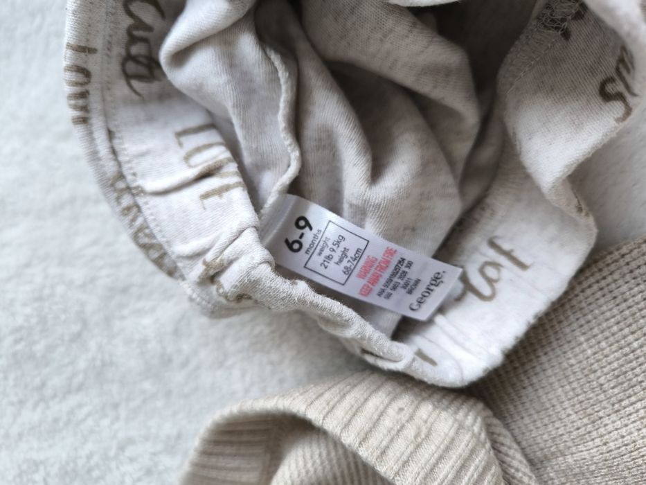 Półśpiochy 6-9 miesięcy beż beżowe Marks&Spencer oraz George