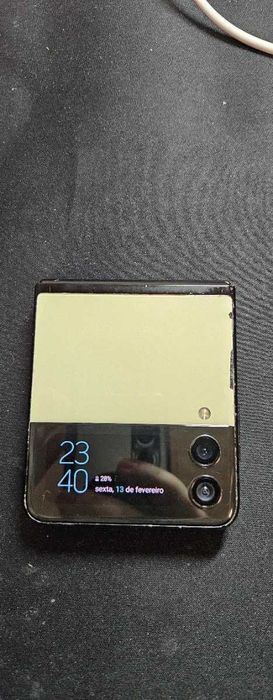 Samsung flip 3 256GB