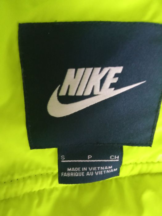 Продам пуховик оригінал Nike