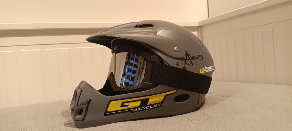 Kask w-tec fullface