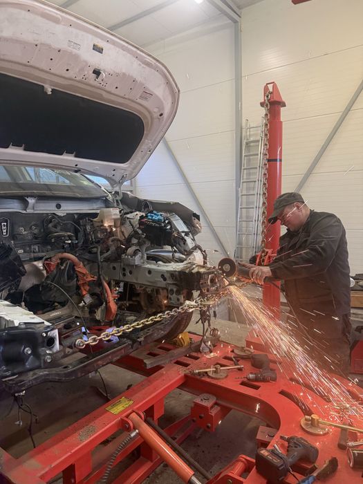 Warsztat samochodowy serwis samochodow dostawczych ciezarowych i osobo