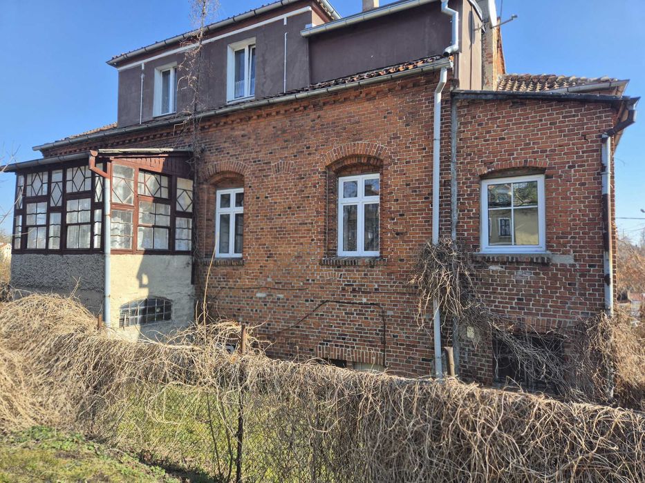 Sprzedam  mieszkanie w kamienicy (74,1 m²) z ogrodem i garażem