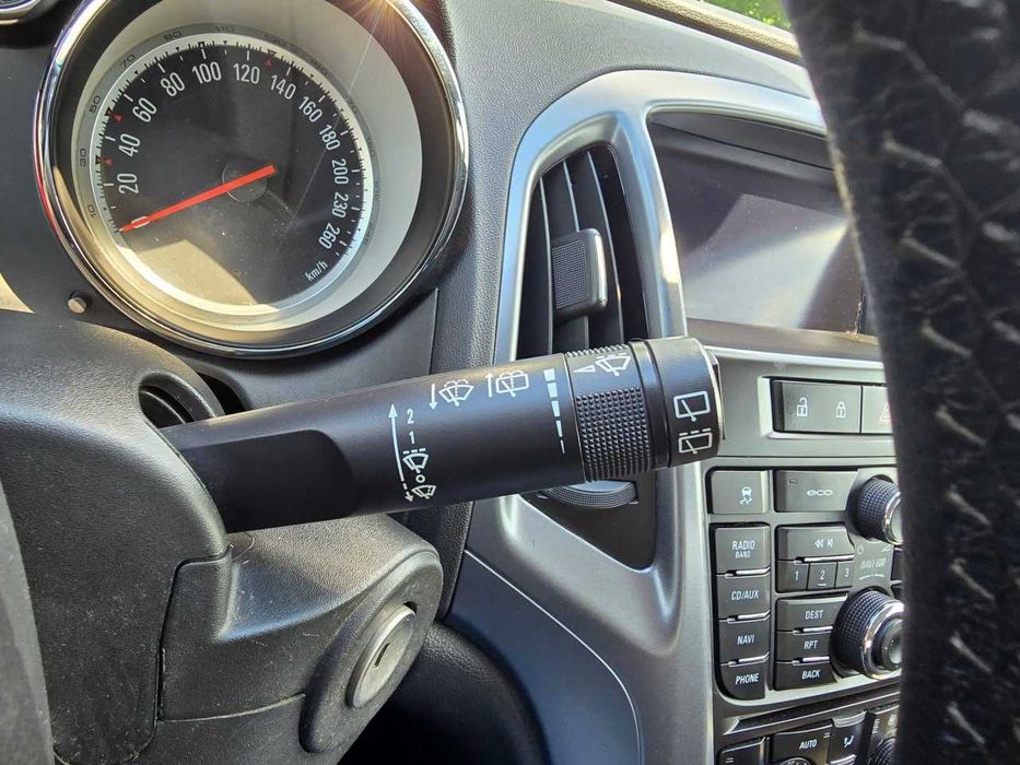 Продам  Opel Astra 2013. Можна в розстрочку, під викуп.
