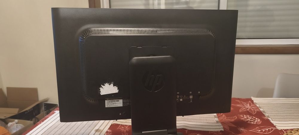 Monitor HP 23" Full HD Profissional (Base Ajustável / Altura e Pivô)