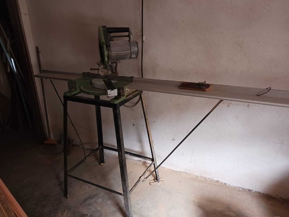 Máquinas agrafar, serra de esquadria, compressor, Baguetes de Molduras