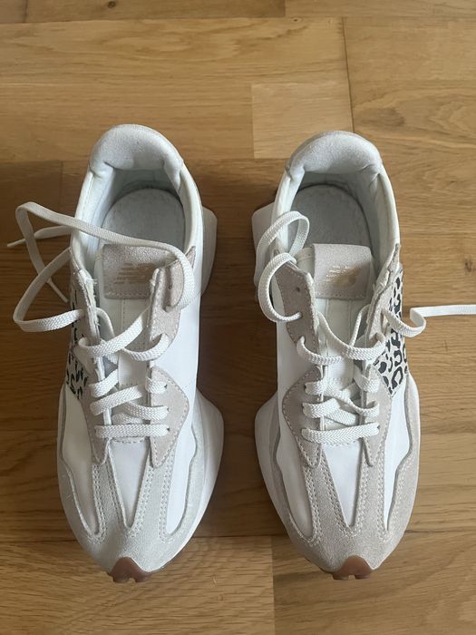 New Balance sneakersy model 327