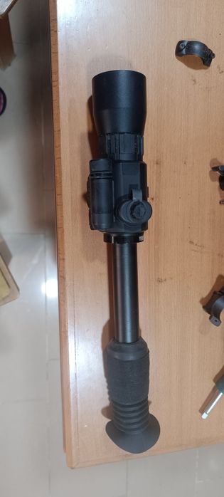 Vendo mira yukon photon XT 6.5 50