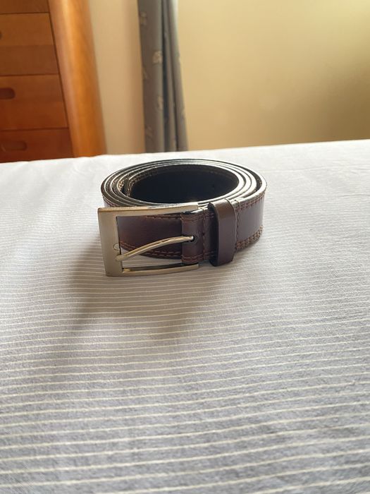 Cinto de couro em muito bom estado