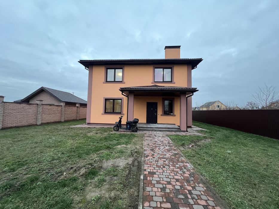 Будинок 161м2 з окремим гаражем, 8 соток ділянка у Білогородці!