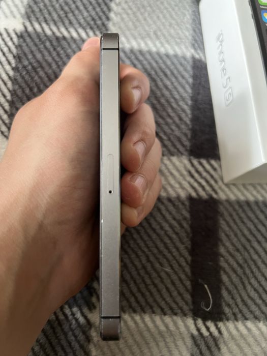Iphone 5S 16GB.