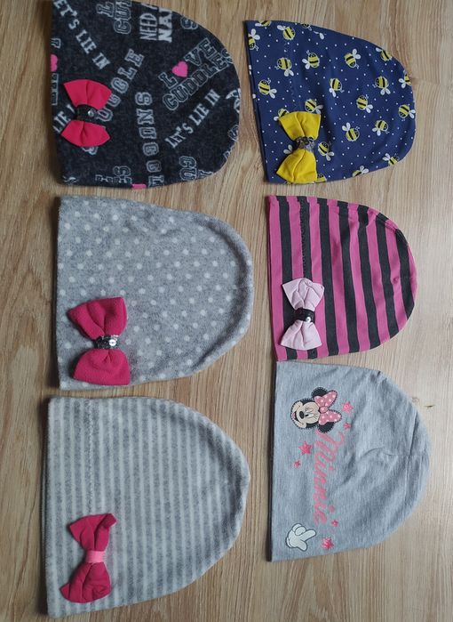 31-> czapka smerfetka HAND MADE na obwód ok 50/52cm MINNIE