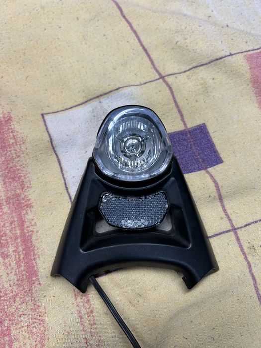 Lampka Batavus XDO zintegrowana