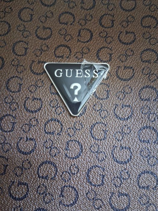 Kosmetyczka Guess