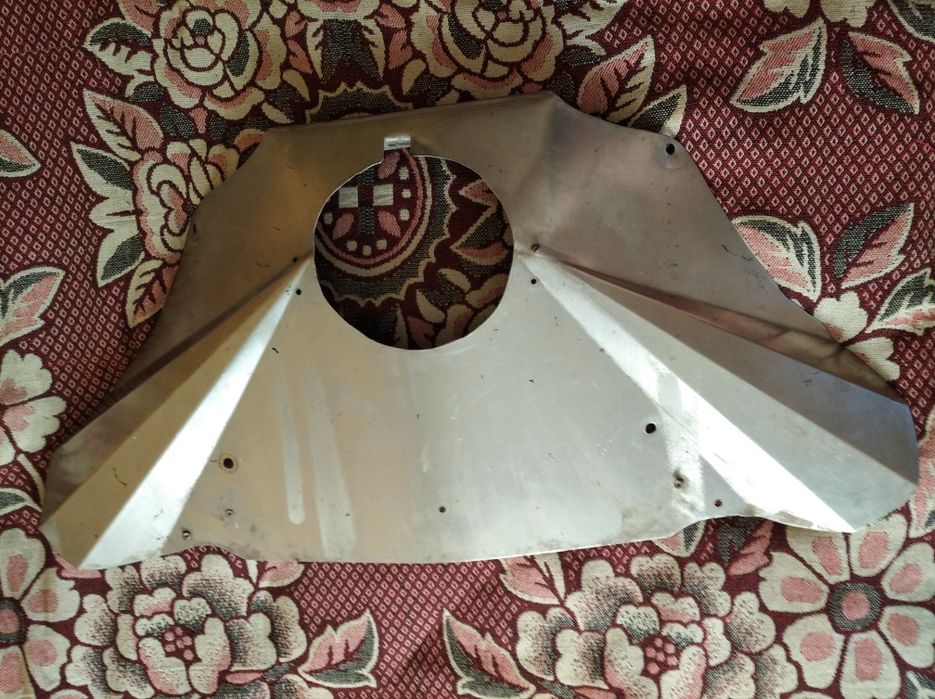 Ветровой щиток для мотоцикла