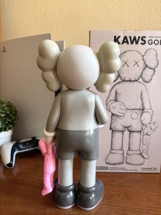 Boneco Kaws Decoração