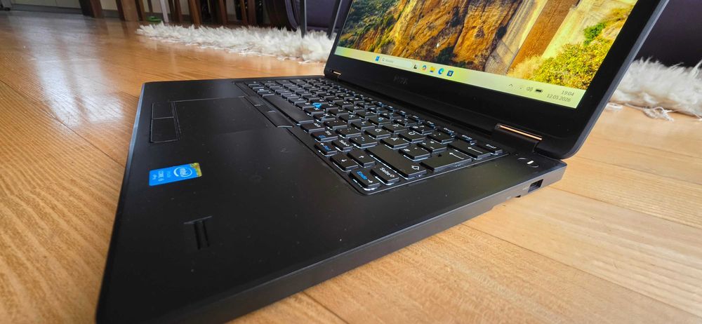 DELL 15,6 IPS/FullHD/12GB/256ssD/Win11/HDMI/WiFi/Bluetooth/Bat3godz