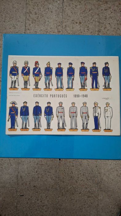 RARIDADE - Cartolinas com Soldados recortáveis - Desenho de José Garcês Anos 50