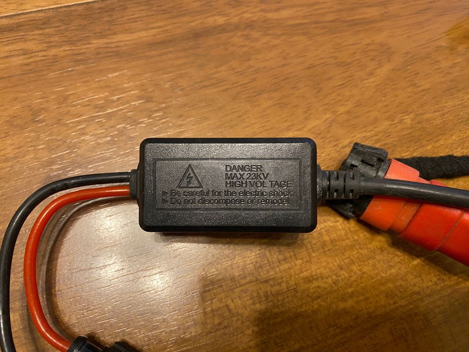 Żarówki D2S LED/ksenon  + przetwornice i adaptery