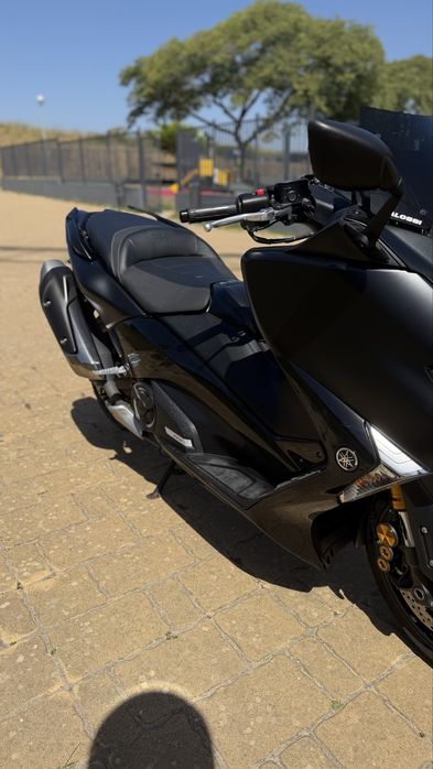 Tmax 530 DX 2019  15 mil Km