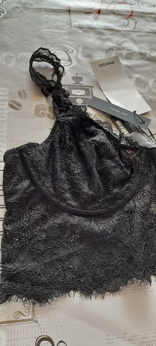 Nowy z metką biustonosz koronkowy rozmiar M