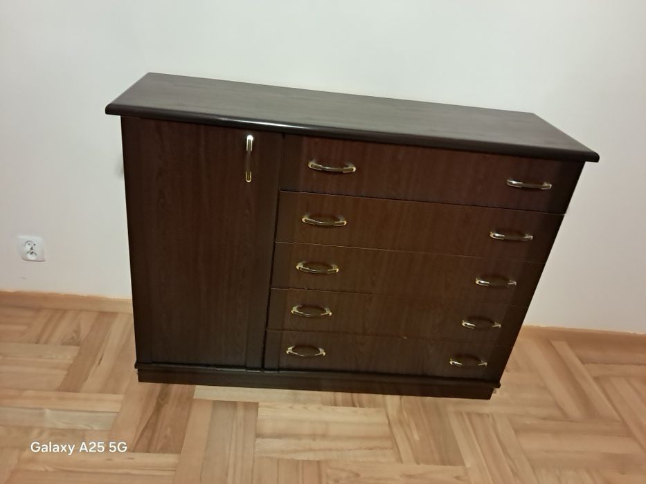 Sprzedam ładne mebelki