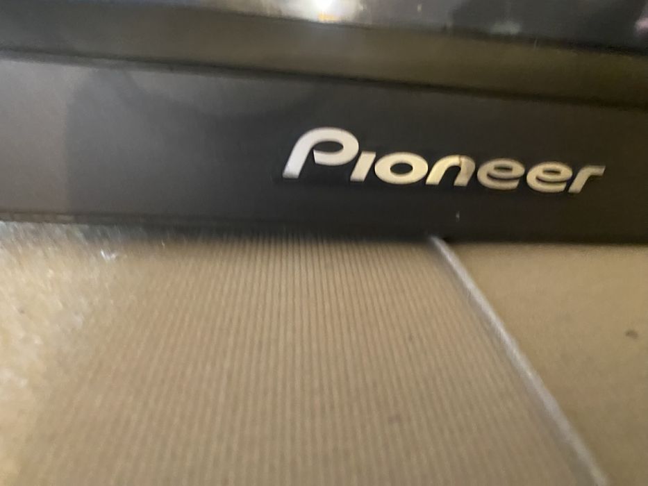 Monitor Pioneer