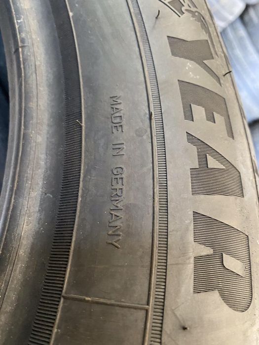 235/55/19 R19 Goodyear Ultra Grip Perfomance GEN1 4шт новые зима