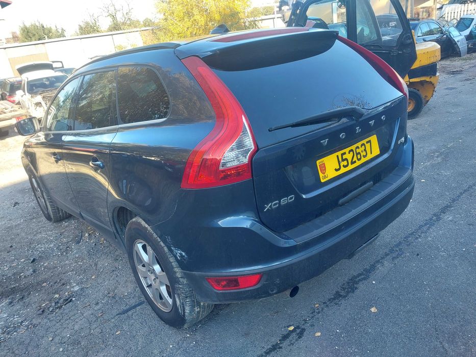 Posiadam czesci volvo xc60 2.0d  2011r kolor 466-46