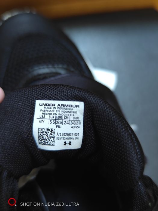 Buty chłopięce Under Armour 38.5