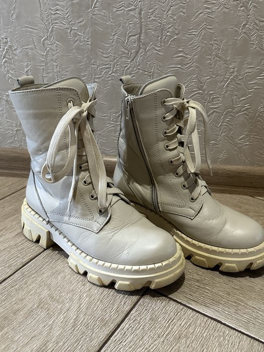 Теплі жіночі черевики