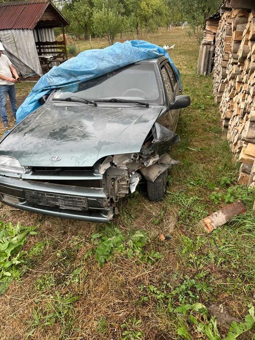 Автомобиль Лада Самара 15 битая