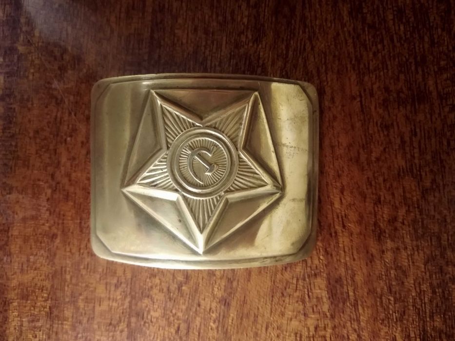 Не часта армійська пряга