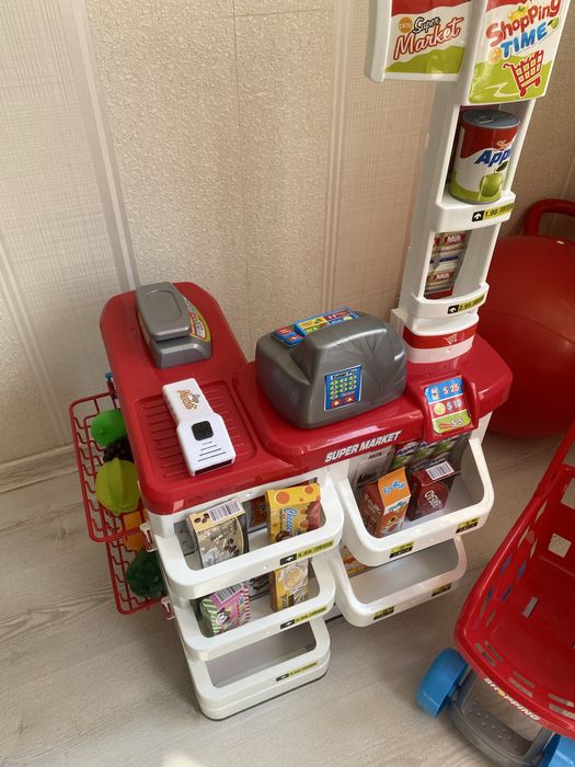 Іграшковий магазин