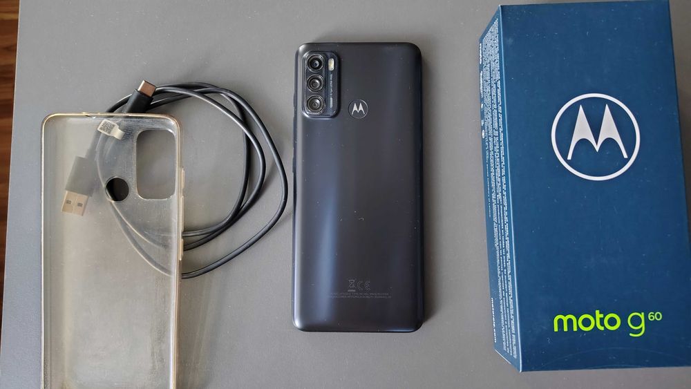 Мобільний телефон Motorola Moto G60 6/128GB Moonless Black (PANB0027PL)