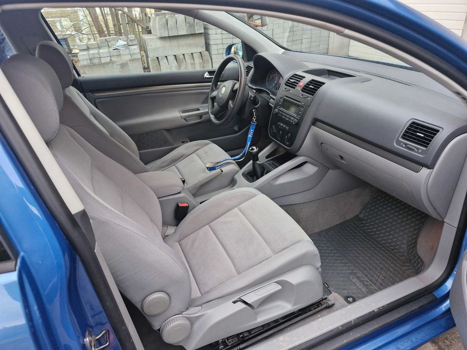 Sprzedaż auta Volkswagen Golf 5