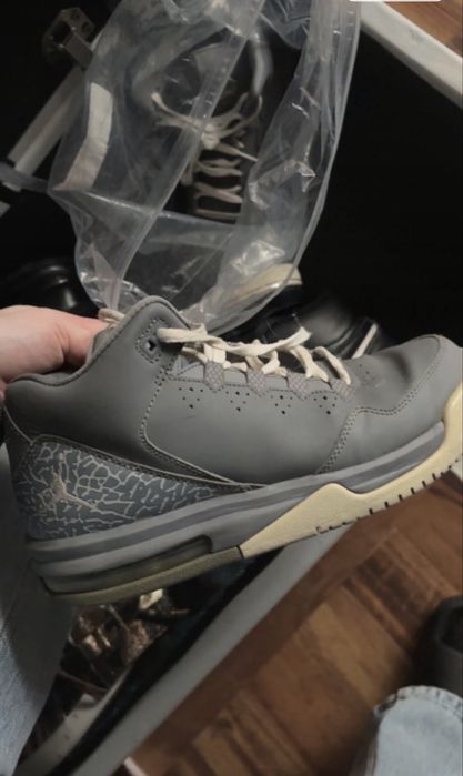 Buty Jordan Flight Szare