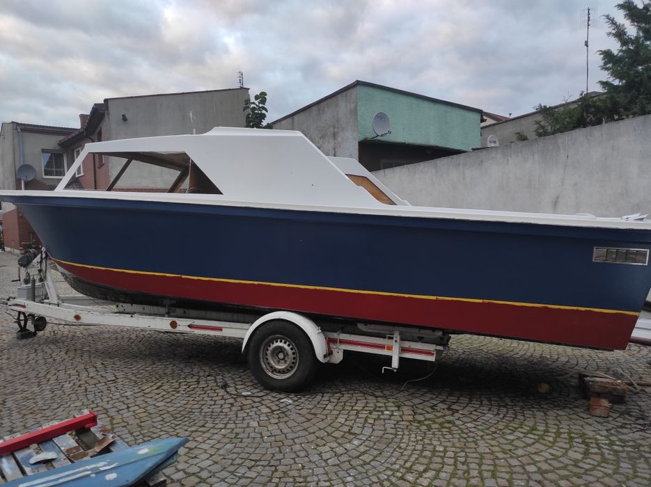 Ancas Queen 24  jacht do remontu