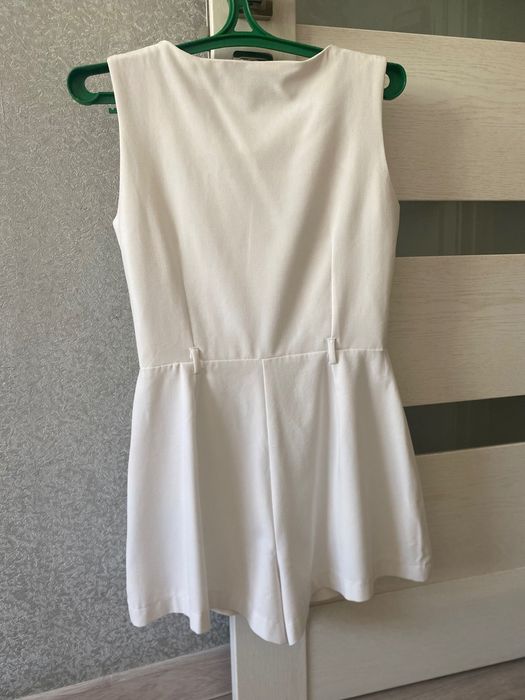 Комбінезон з шортами жіночий