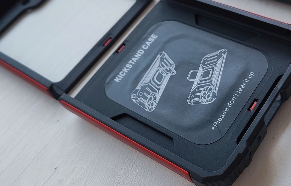 Продам чохол на Samsung Flip5