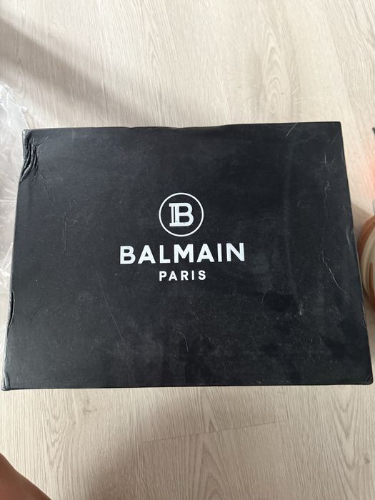 Balmain кросівки