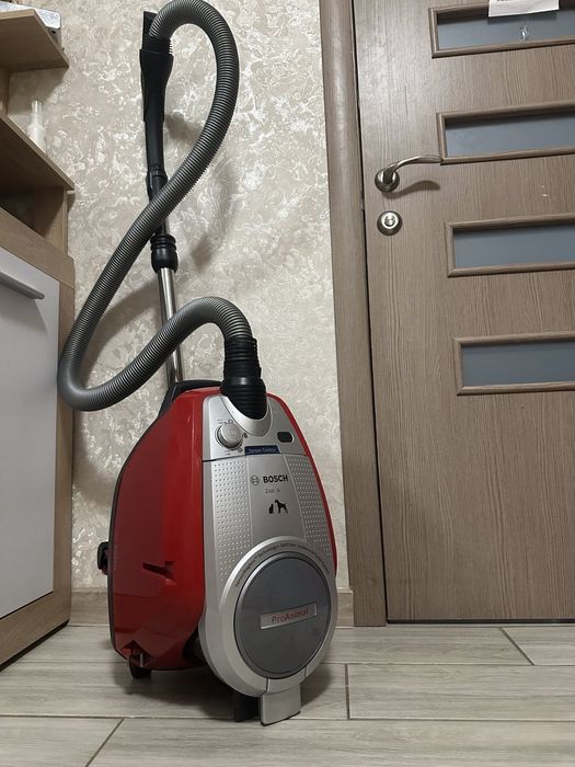 Продам пылесос BOSCH