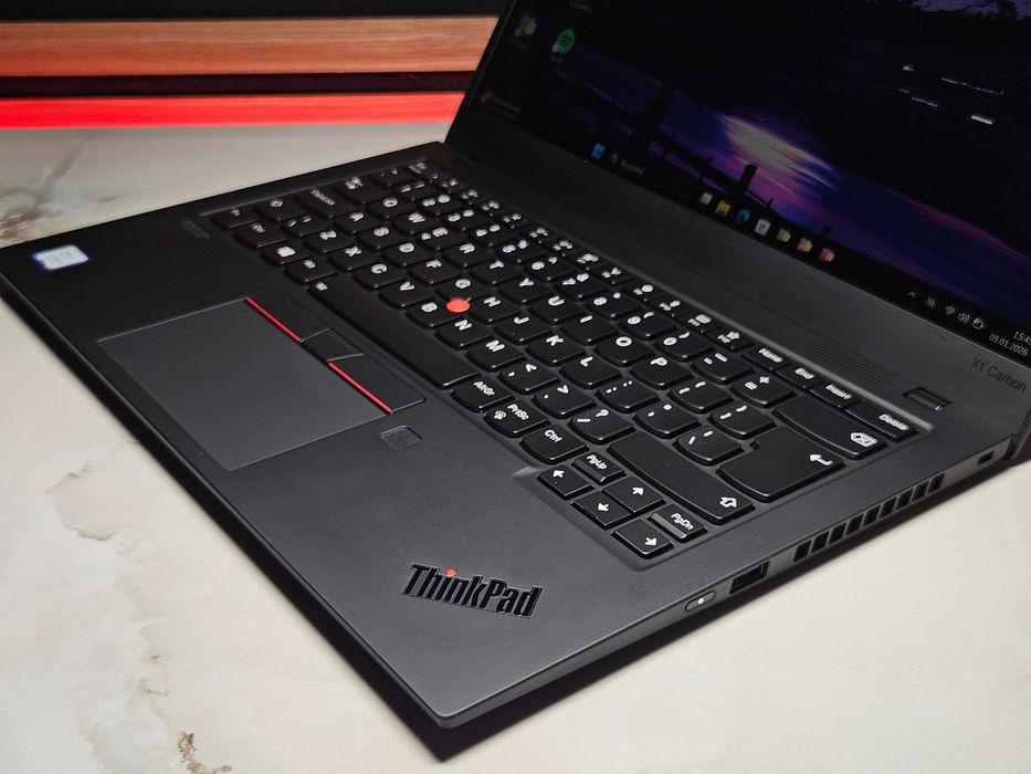Lenovo ThinkPad X1 Carbon 7th | FHD i5-8265U 8GB 256GB SSD | WIN 11