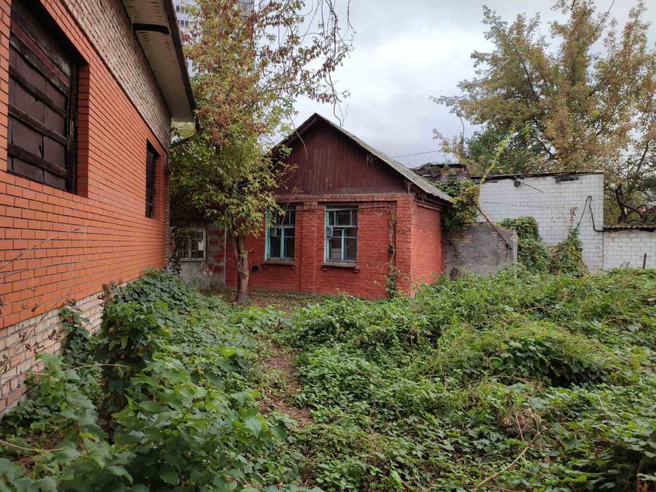 Будинок  ДАРНИЦЯ ,ДВРЗ, 6 соток землі
