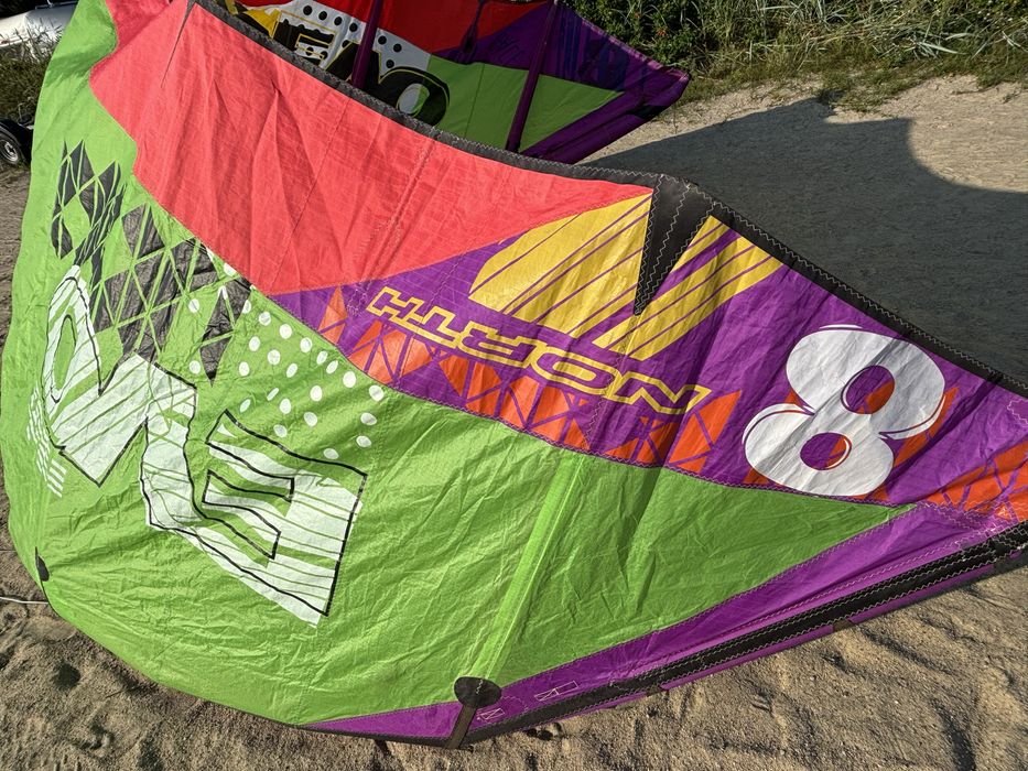 Zestaw latawców North Evo 8 i 11m z barem