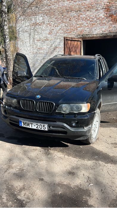 Бмв не гнила в харошому стані