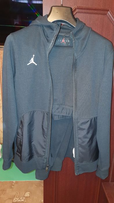Оригинальный спортивный костюм jordan