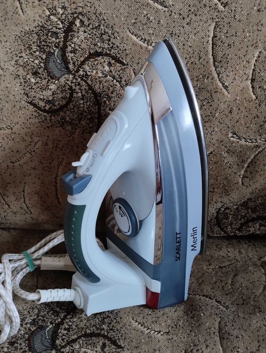 Утюги/праски Philips Scarlet EST Evropa style