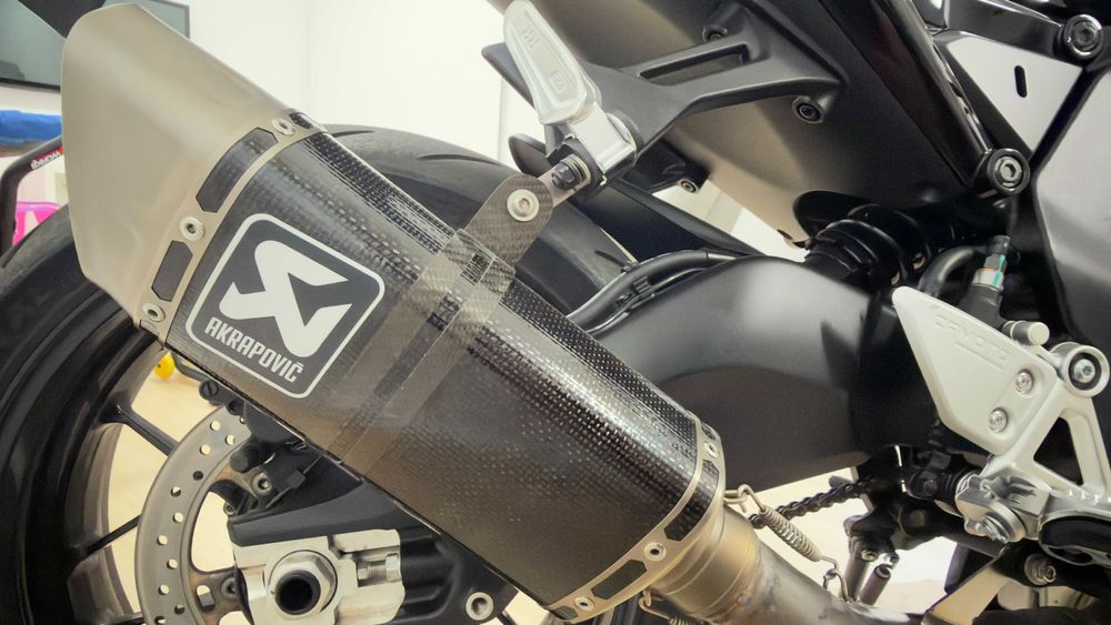 CFMoto 675SR-R 2025
