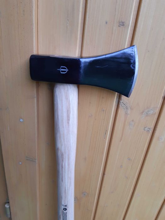 Sprzedam siekierę rozłupującą Magnusson 2,2 kg