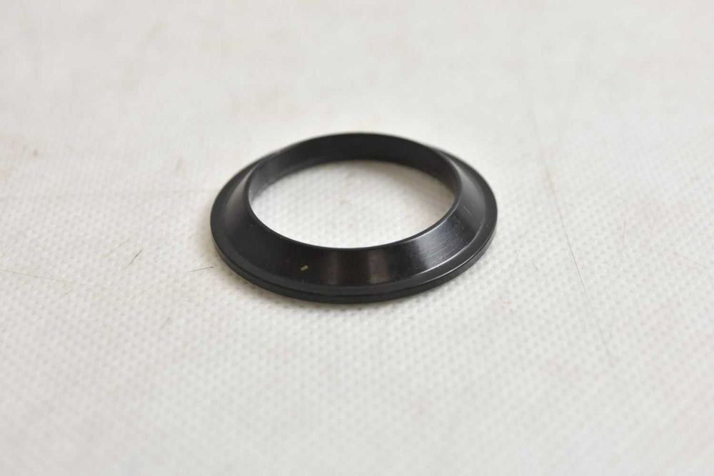 NOWA dolna bieżnia sterów 33mm !